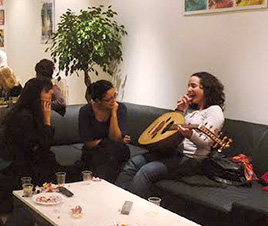 Un moment de détente au foyer